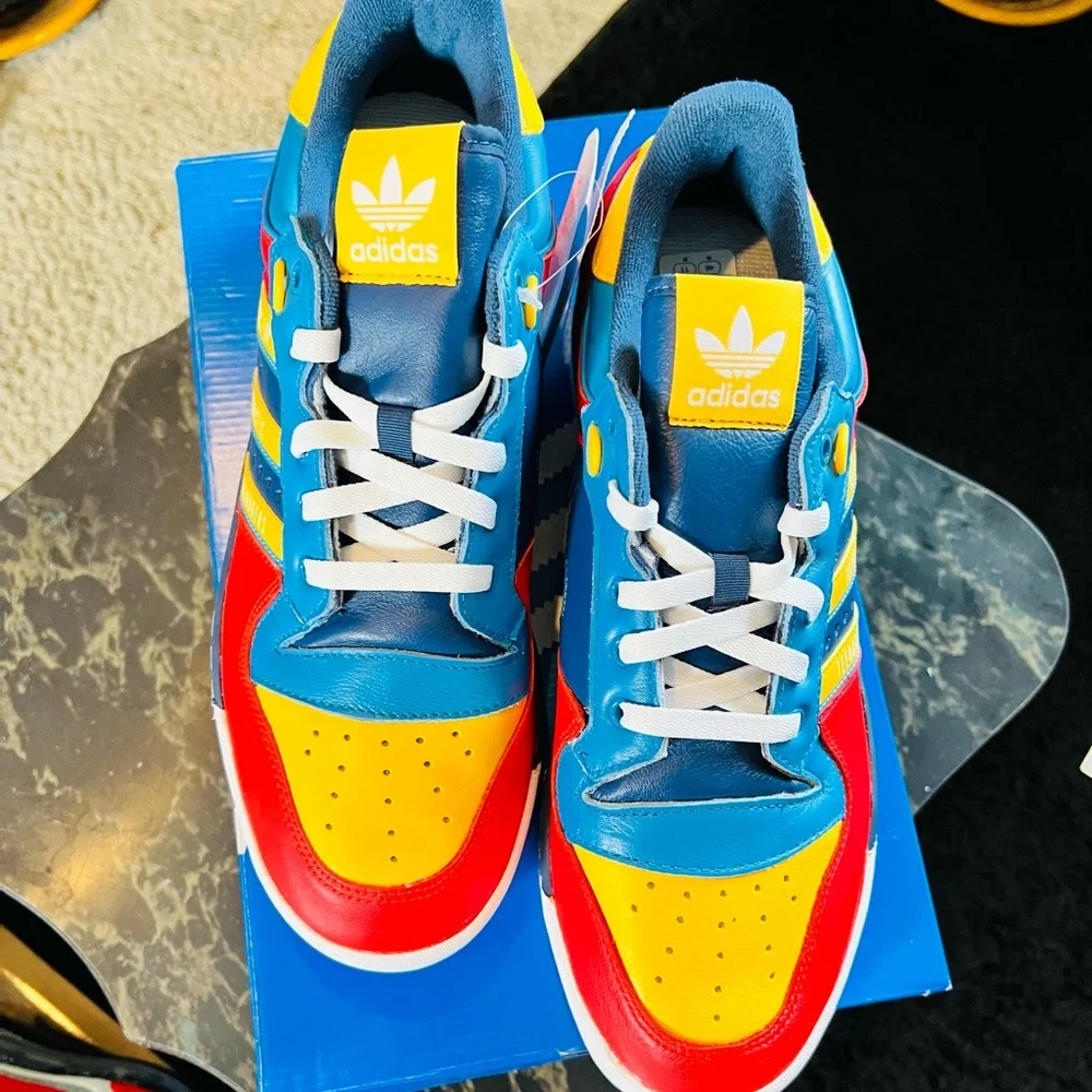 Human Made x Adidas Rivalry low - Picture 3 of 6